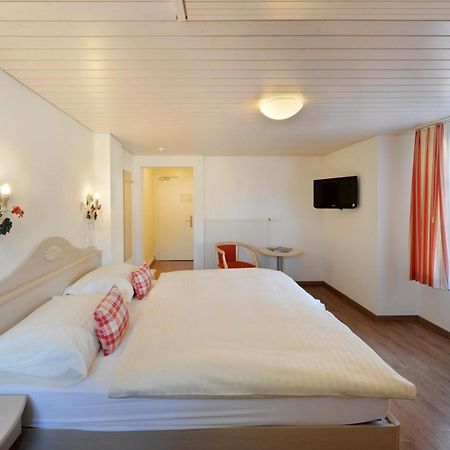 Hotel Beausite Unterseen Quarto foto
